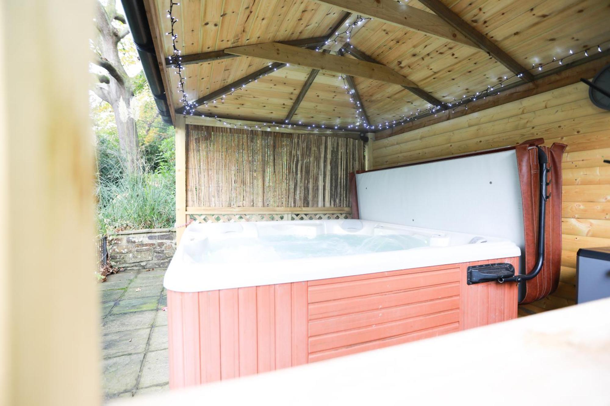 Woodside Ash Hot Tub & Pool Daire Bideford Dış mekan fotoğraf